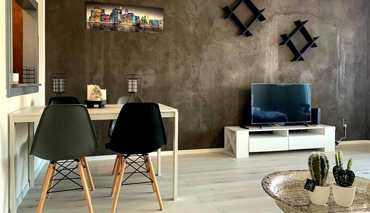 ✪ Beautiful Studio In Center With Amazing View ✪ マンハイム エクステリア 写真